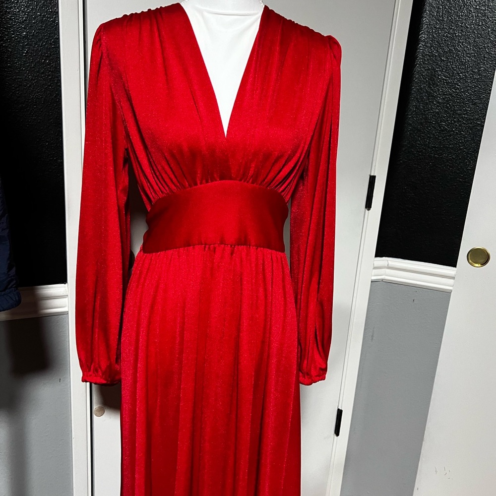 Elegant Red Long Sleeve Dress